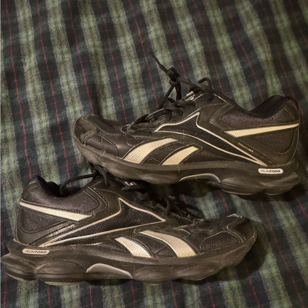 Reebok Run Tone Size 10 Woman’s Sneakers